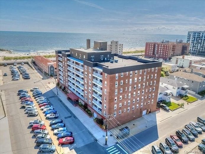 55 Monroe Boulevard #5-R