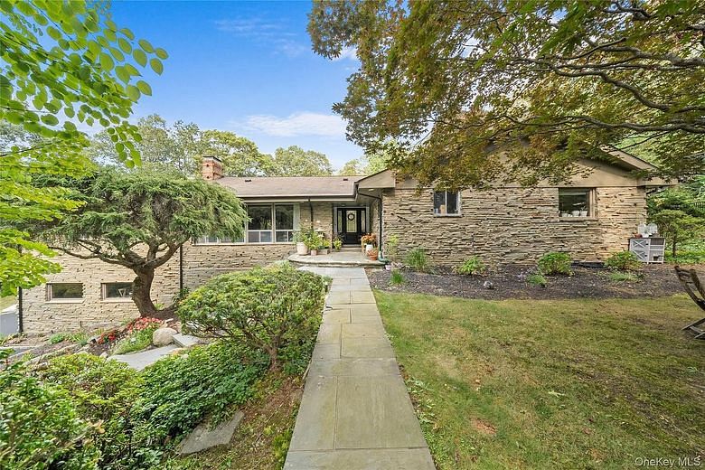 55 Rolling Hill Lane