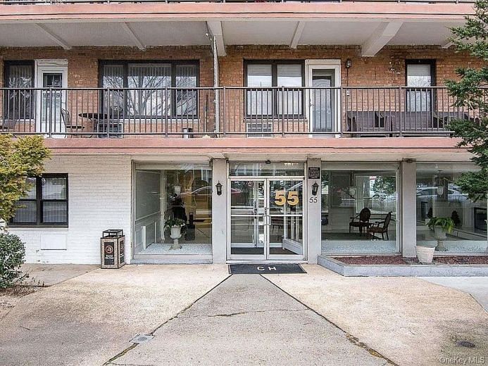 55 S Bergen Place #1 B