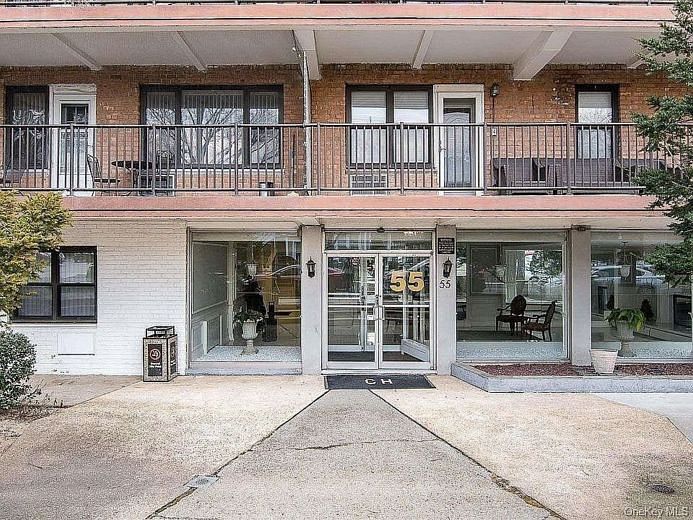 55 S Bergen Place #1 B