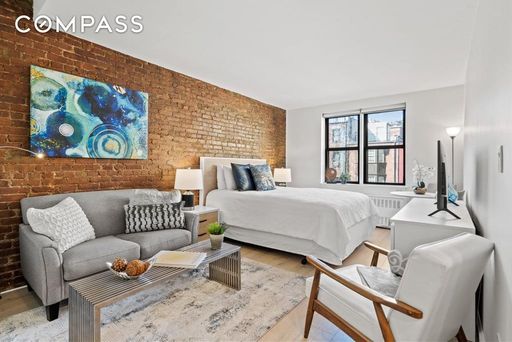 Image 1 of 10 for 55 West 83rd Street #4C in Manhattan, New York, NY, 10024