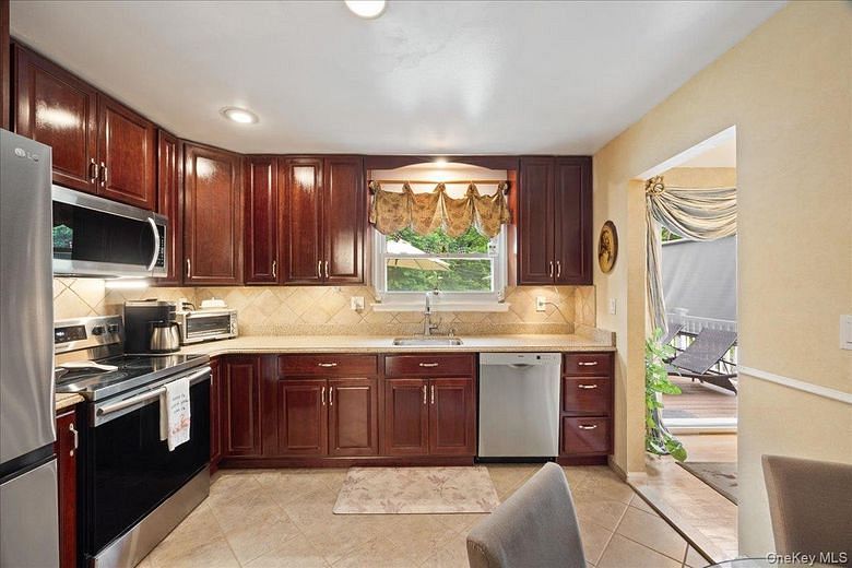 550 Saw Mill River Road