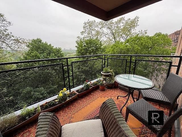 5500 Fieldston Road #4EE