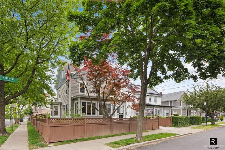 551 Minnieford Avenue