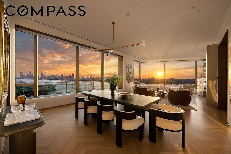551 West 21st Street #17A