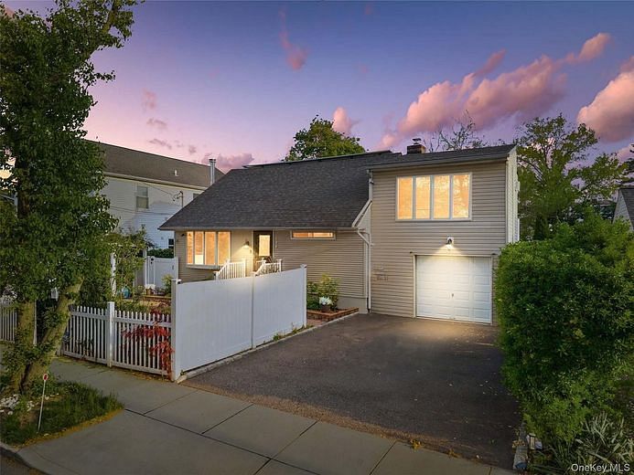 554 Grant Avenue