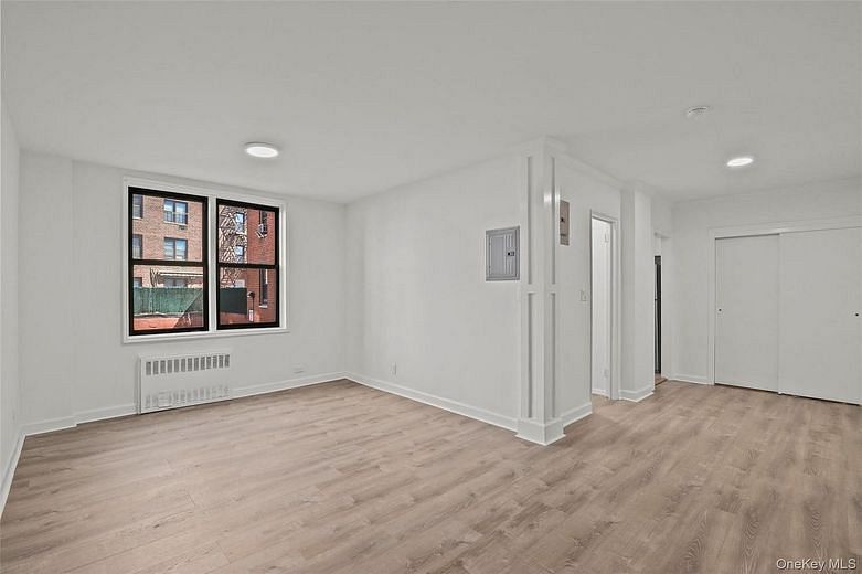 555 Bronx River Rd #1J