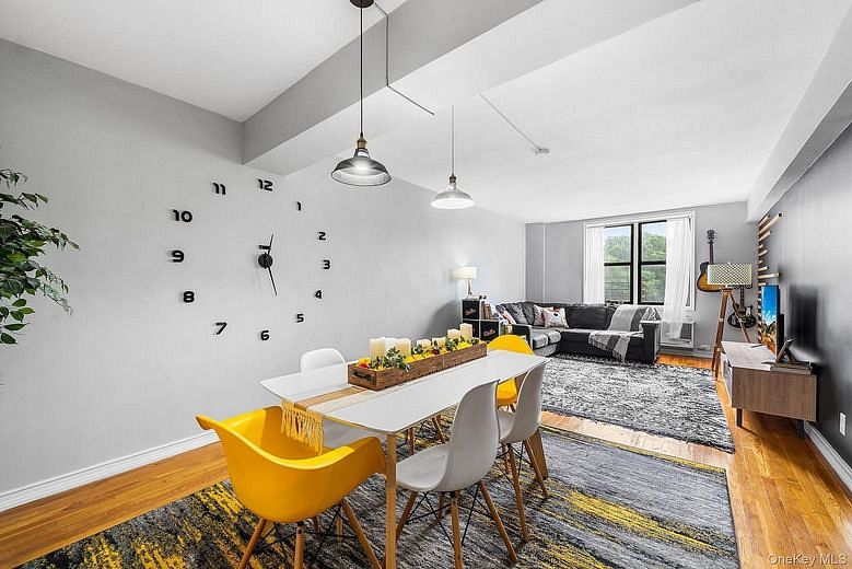 555 Bronx River Road #3P