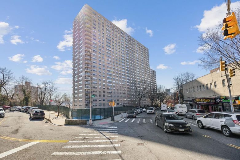 555 Kappock Street #16A