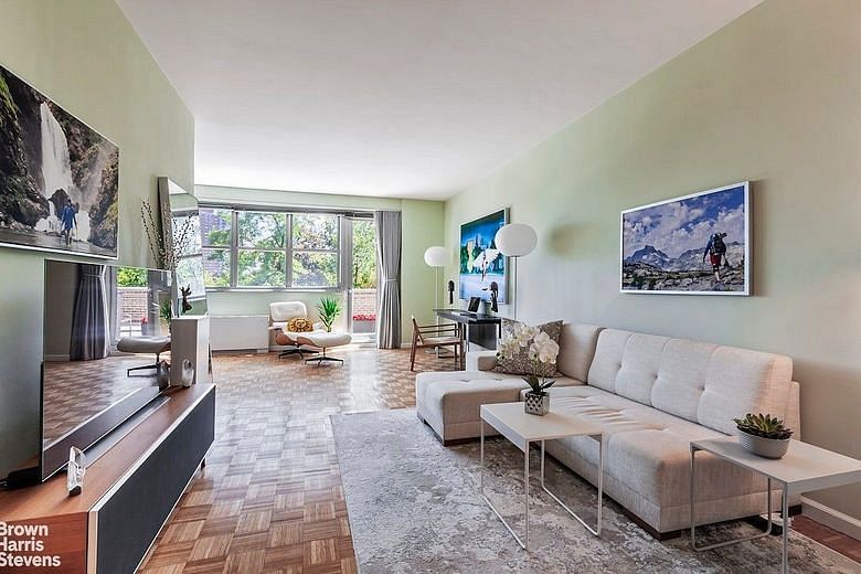 555 Kappock Street #1R