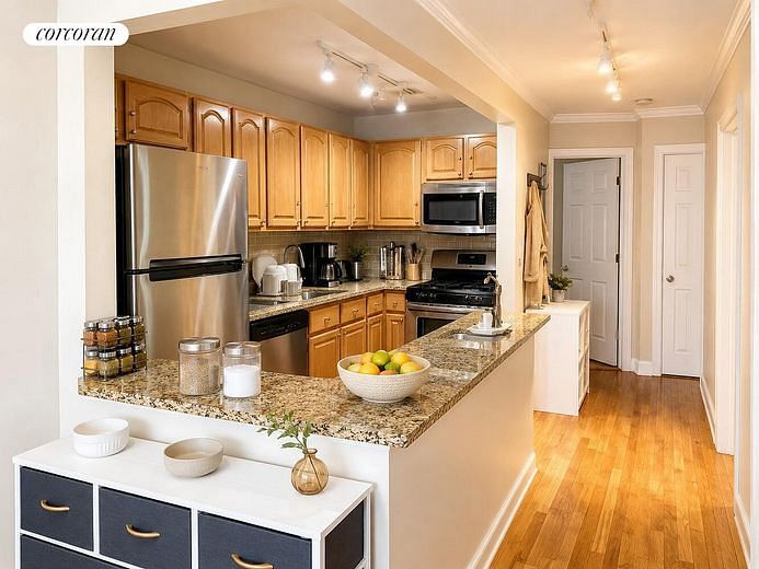 555 Lafayette Avenue #2