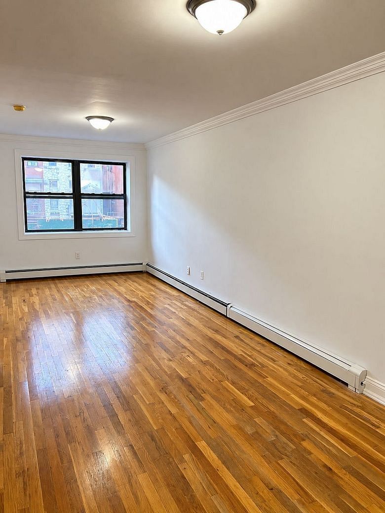 555 Lafayette Avenue #2A