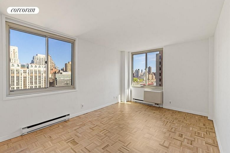 555 Main Street #1602