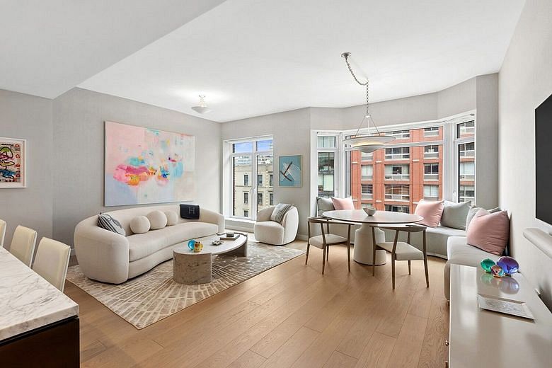 555 West 22nd Street #5CE