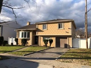 Image 1 of 11 for 831 Flanders Dr in Long Island, Valley Stream, NY, 11581