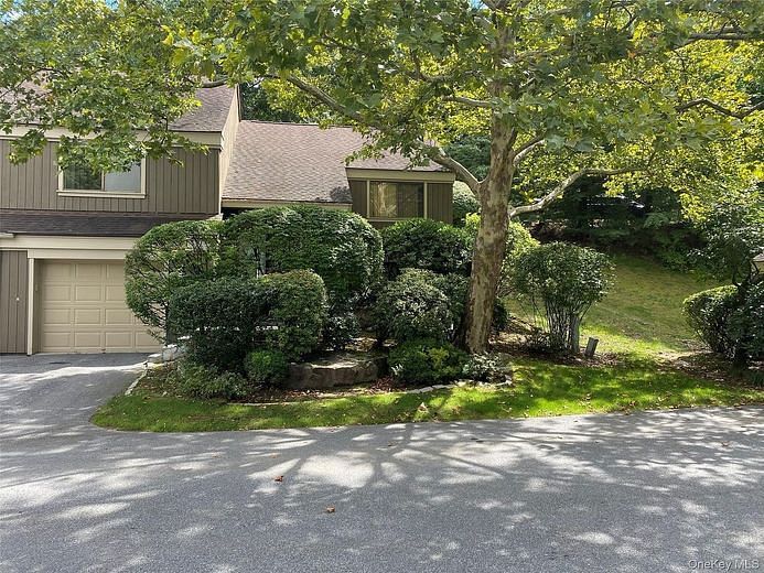 558 Heritage Hills Drive #B