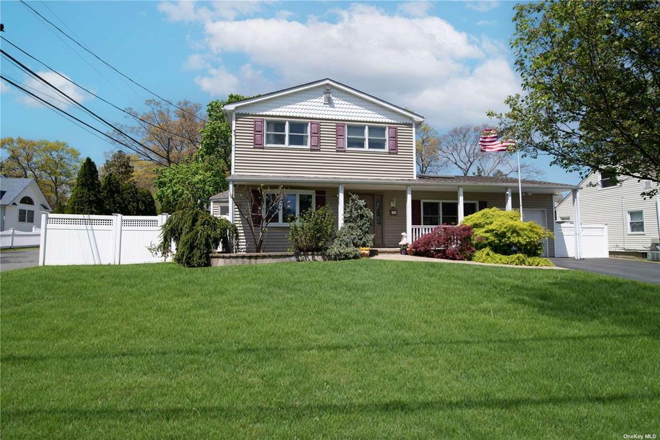 Image 1 of 22 for 315 Victory Drive in Long Island, Ronkonkoma, NY, 11779