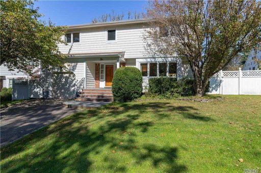 Image 1 of 20 for 10 James Court in Long Island, Syosset, NY, 11791