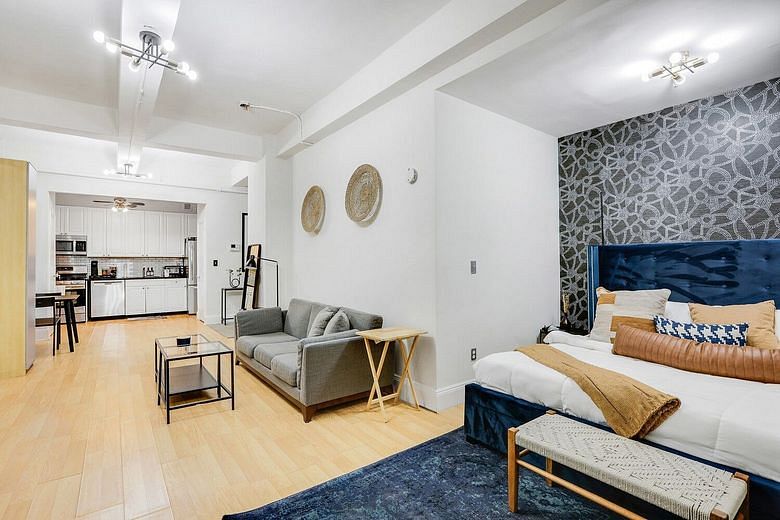 56 Court Street #2B