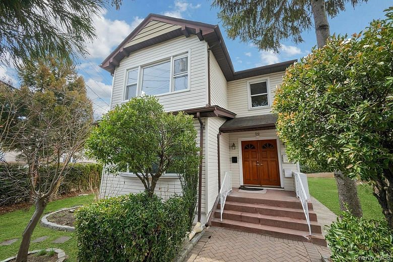 56 Stephenson Boulevard