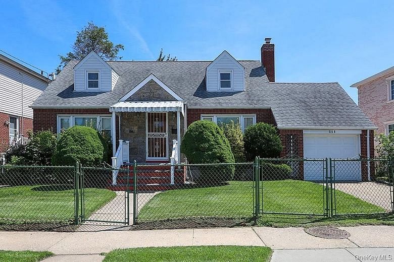 560 N 6th Street
