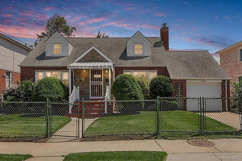 560 N 6th Street