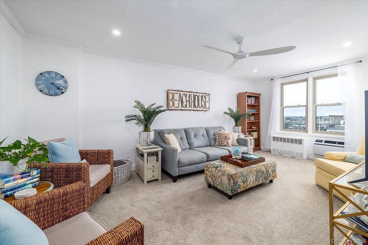 Image 1 of 24 for 560 W Broadway #4G in Long Island, Long Beach, NY, 11561