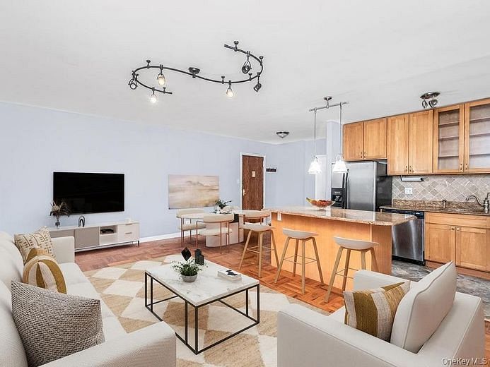 5601 Riverdale Avenue #3R
