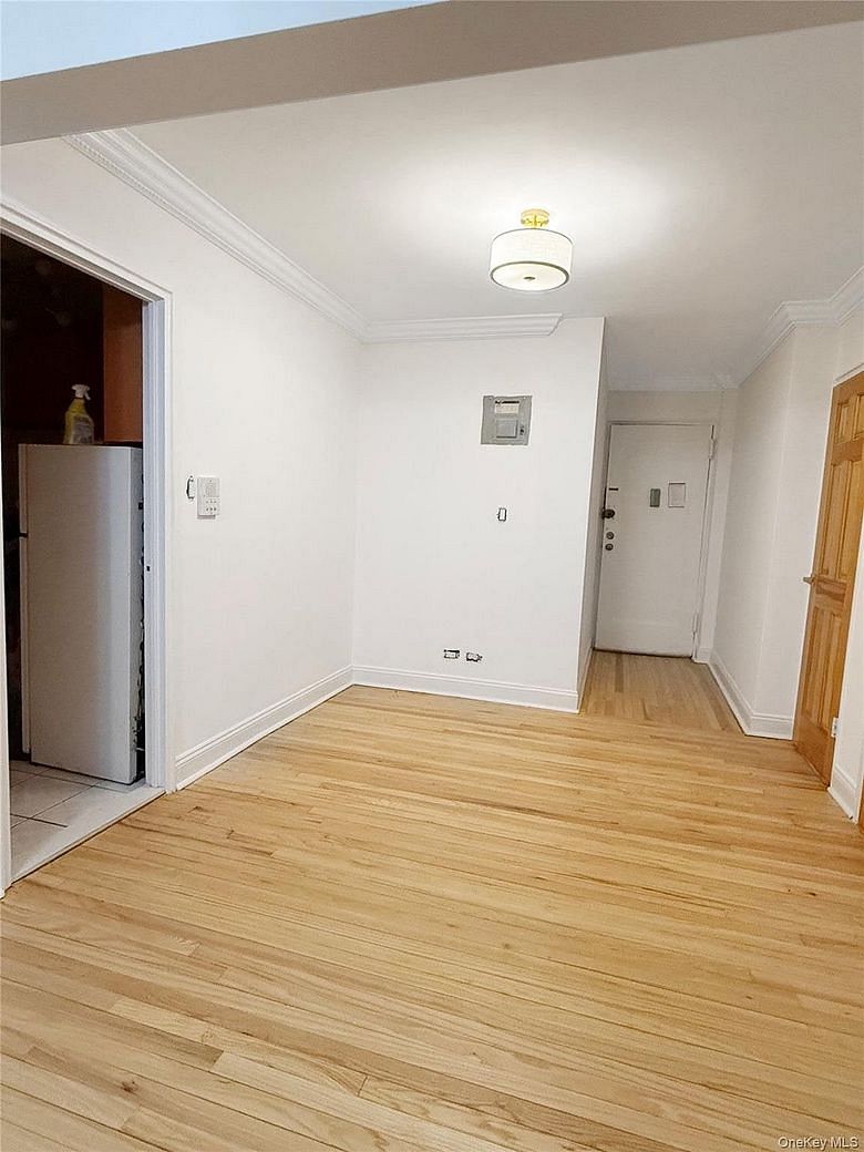 5640 Netherland Avenue #1B