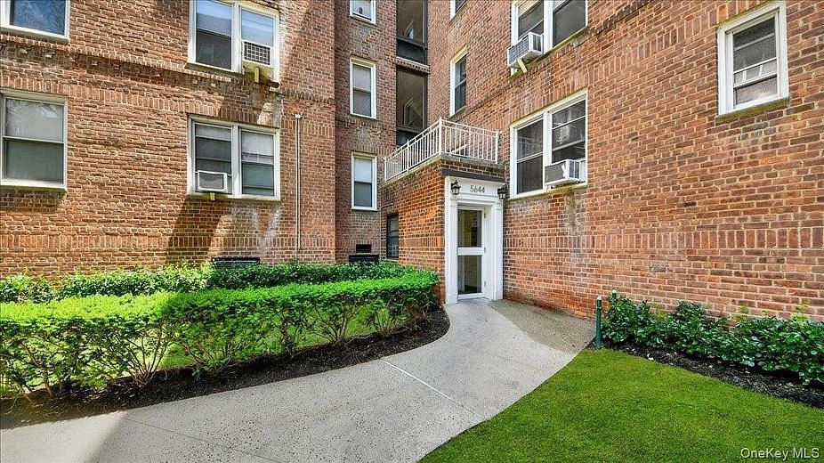 5644 Netherland Avenue #4B