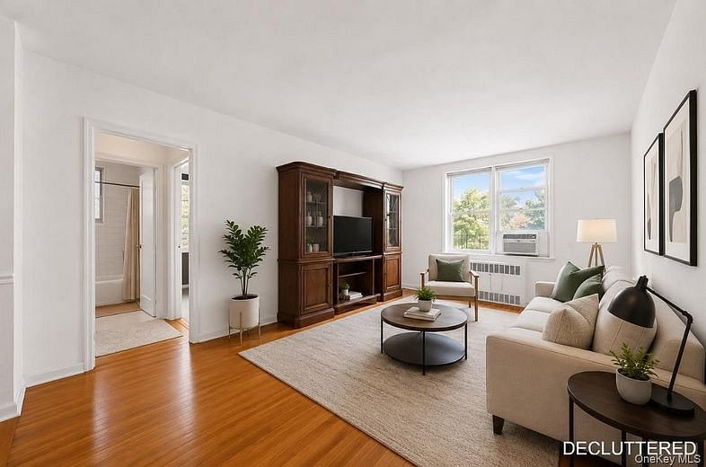 5645 Netherland Ave #Apt 5E