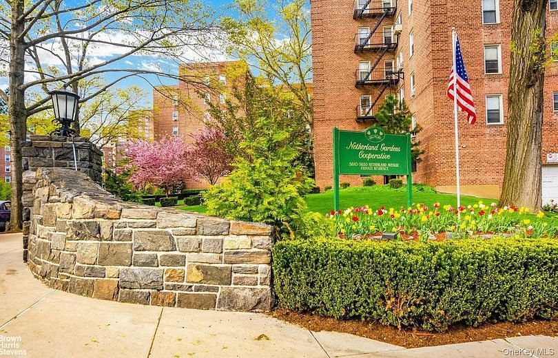 5645 Netherland Avenue #6E