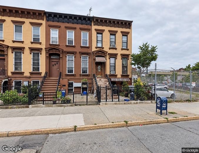 568 Franklin Avenue