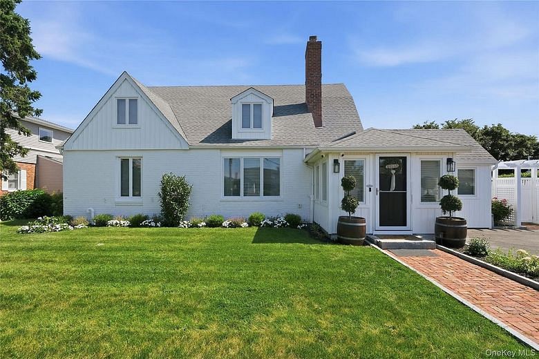 57 Girard Avenue
