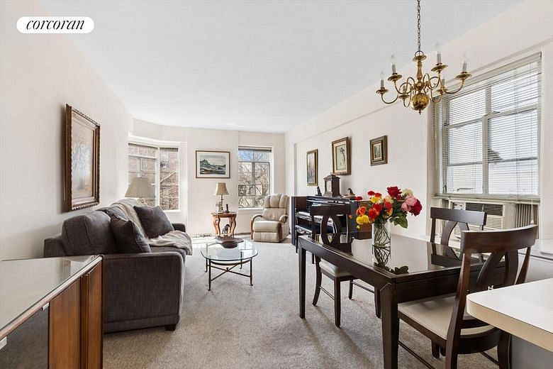 57 Montague Street #4D