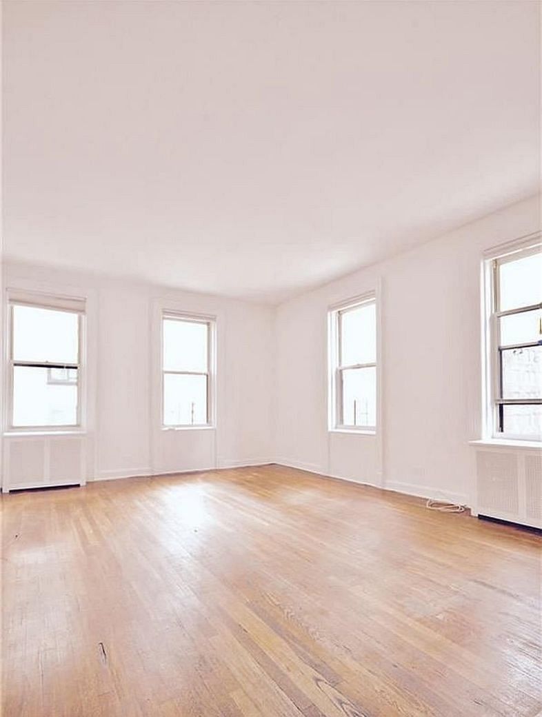 57 West 58th Street #8C