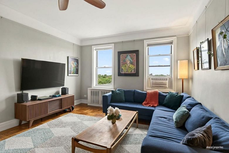 570 Ocean Parkway #6BC