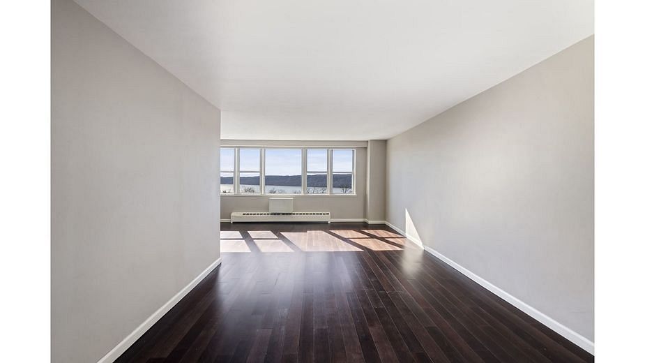 5700 Arlington Avenue #10O