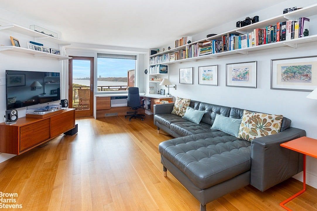 Image 1 of 24 for 5700 Arlington Avenue #21R in Bronx, BRONX, NY, 10471