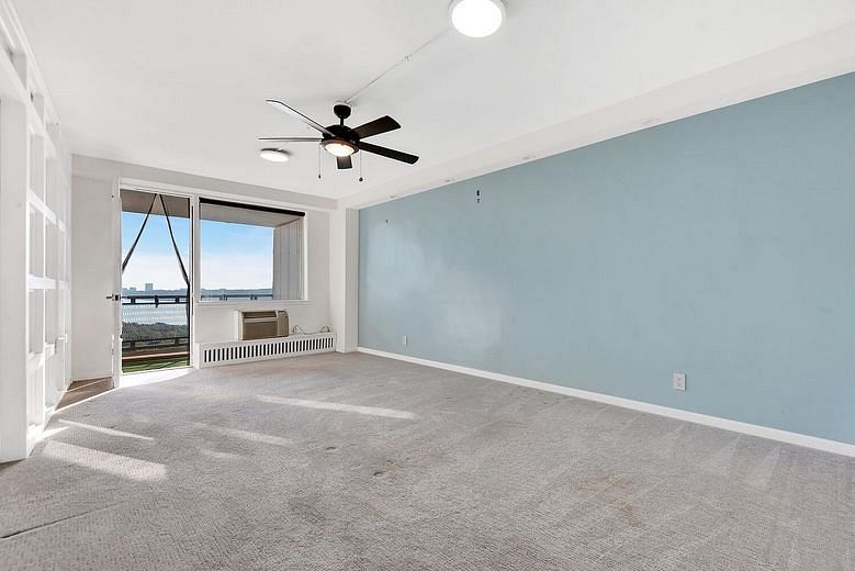 5700 Arlington Avenue #22R