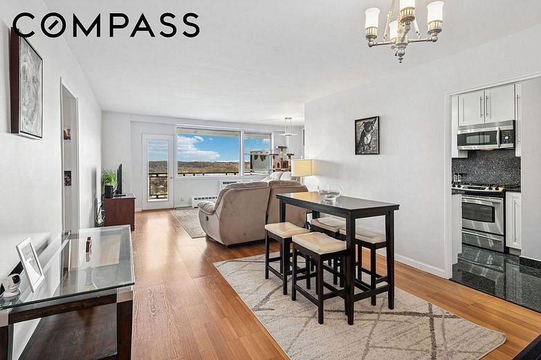 5700 Arlington Avenue #7G