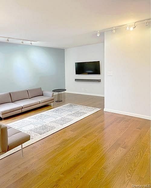 573 Grand Street #D802