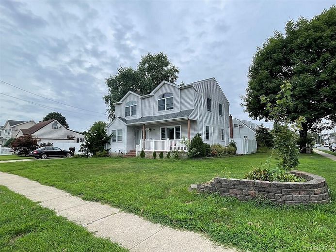 574 Rudwick Place