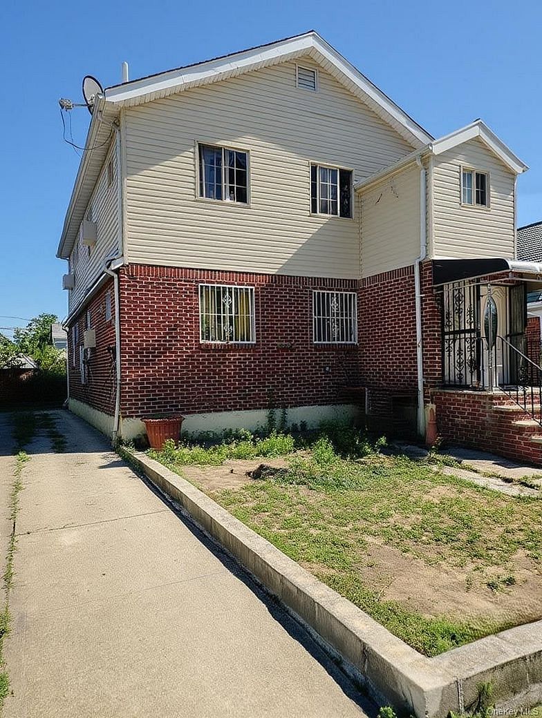 5742 159th Street