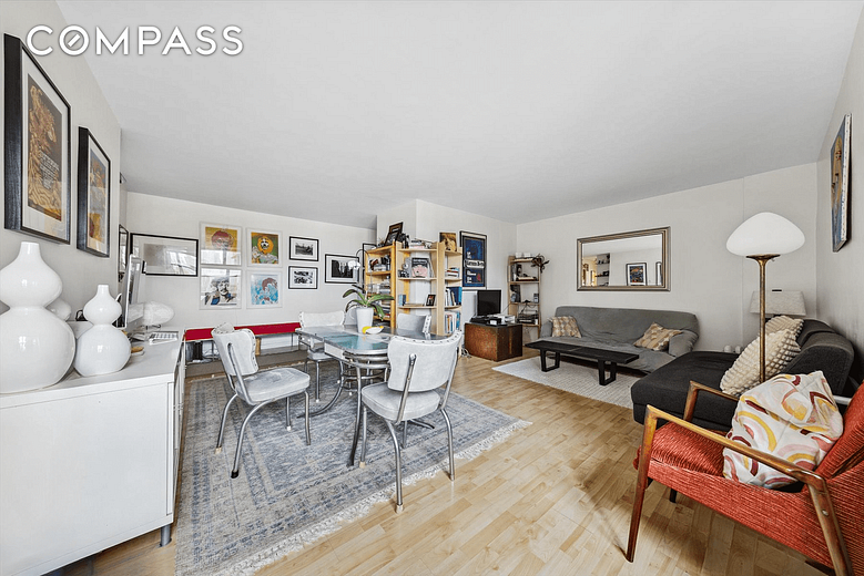 575 Grand Street #E1101