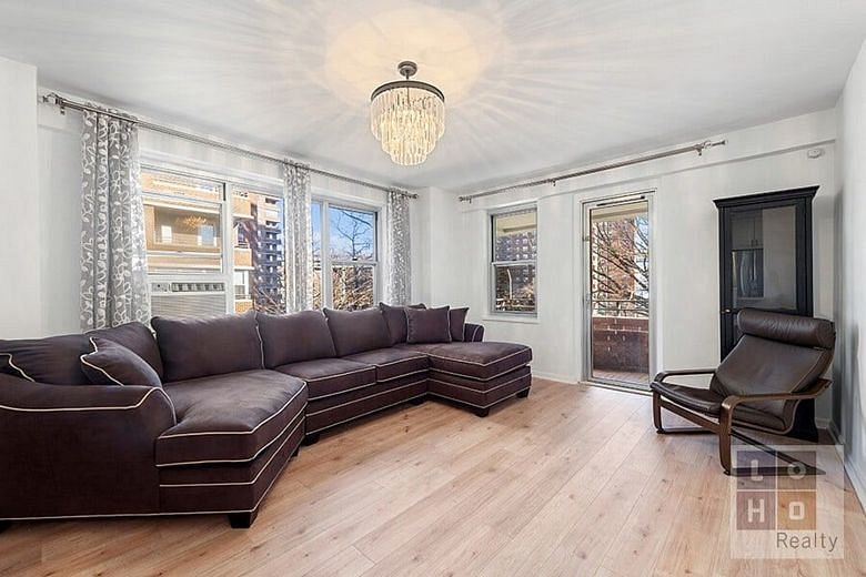 575 Grand Street #E202