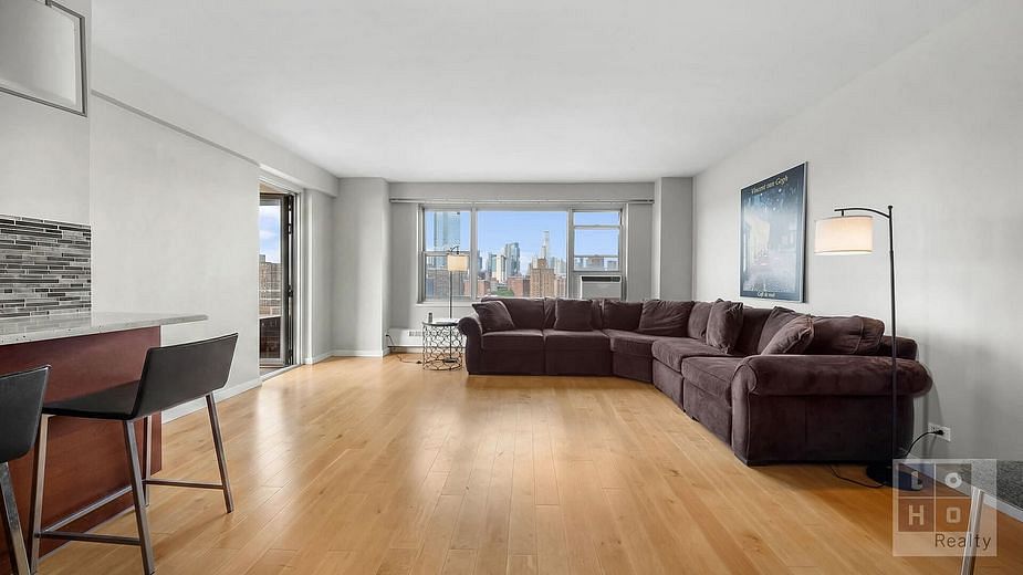 577 Grand Street #F1607