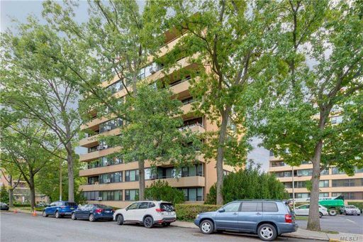 Image 1 of 25 for 7-15 162nd Street #7D in Queens, Beechhurst, NY, 11357