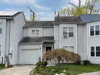 Image 1 of 16 for 112 Coles Court in Long Island, Glen Cove, NY, 11542