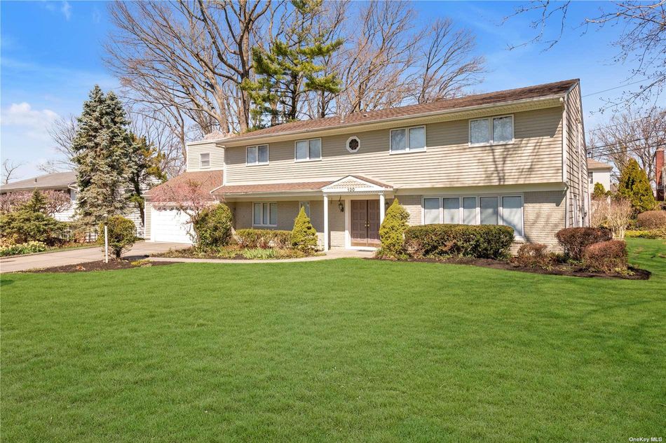 Image 1 of 27 for 130 Chestnut Road in Long Island, Manhasset, NY, 11030